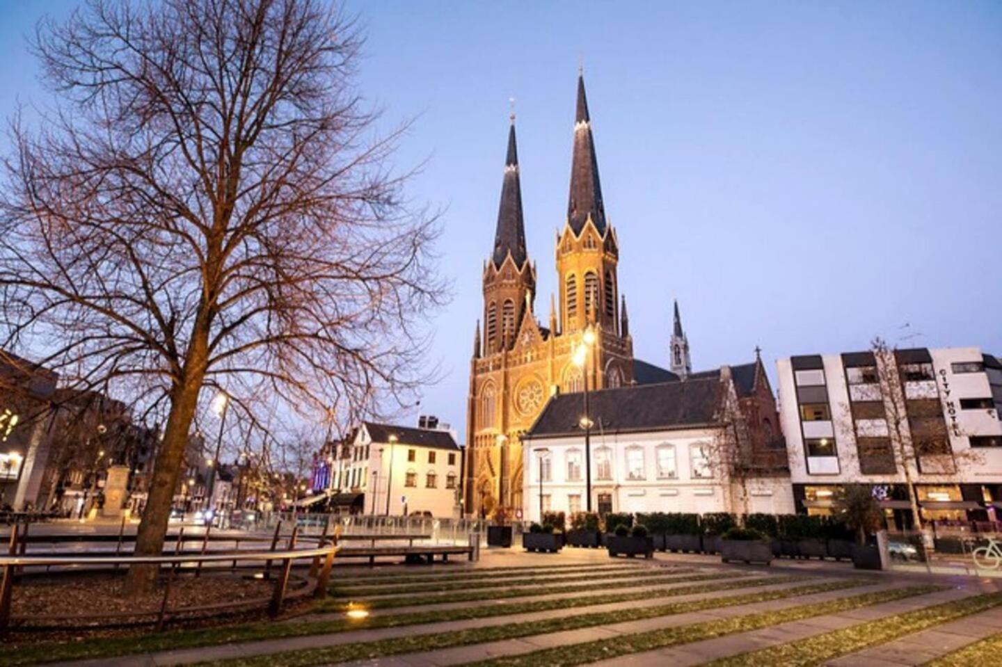 Old Central 1- 6 Old01 Tilburg Exterior foto